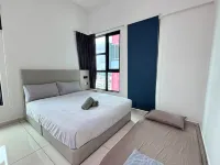 Cozy Stay with Distant Seaview | Near Jonker Walk - New