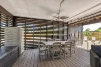 Don't pass up this opportunity to be "A Wave From It All - Homestays