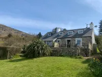 Amazing Sea Views Set in 7 Acres of Fields Dog Friendly on the Welsh Coast Path. - Wifi