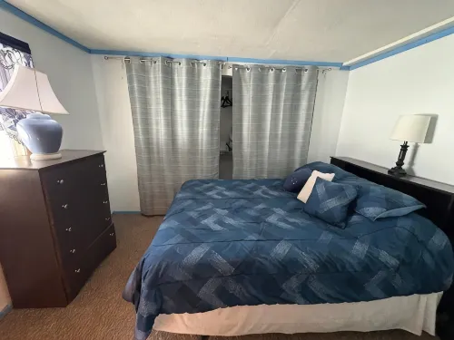 Ohio Cabin near Amish Country Pro Football HOF Hiking trails Near lake Fire Pit. - WiFi