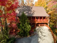 Extraordinary Lodge with Breathtaking Mt. Views - Chalets