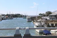Enjoy Charlestons History & Carolina Sun -  3BR 2 BATH Old Mt. Pleasant - 2 星級
