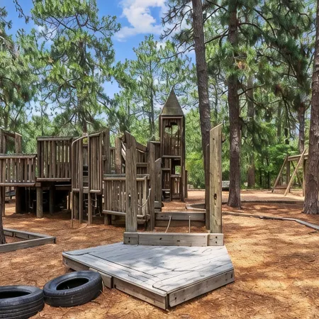 Beautiful, renovated ,clean 2BD,2BA condo in Pinehurst, Pool, Wifi , Cable etc