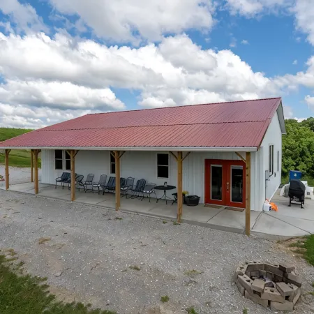 Comfort & Rest @Riley Farms, ❤ of the Bluegrass- 12 mins from Ark, w/Hot Tub