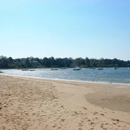 Chatham-Walk to Town/Beach-Multi Family Friendly