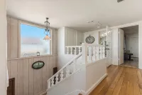 NEW!   Beach Front Coastal Living - Homestays