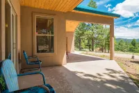 Custom Home with Two Private Master Suites and Heated Garage - Wifi