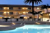 Harbor View Inn - Beach