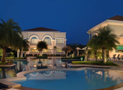 The Palms Town & Country Club - Resort