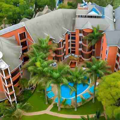 Kibo Palace Hotel Hotel Exterior