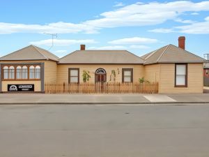 Robinson Cottage