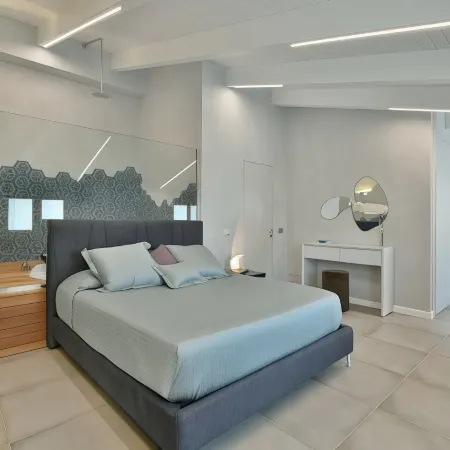 Amnis Suites