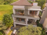 Ohara City View 5Br Villa with a Private Pool Hotels in Coblong