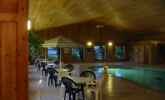 Boarders Inn & Suites by Cobblestone Hotels - Superior/Duluth