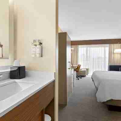 Holiday Inn Express Hilton Head Island Rooms