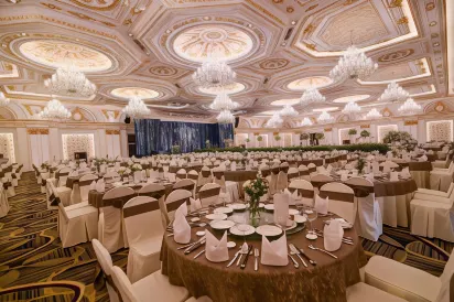 The Mira Central Park Hotel