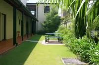 Avonmore on the Park Boutique Hotel Hotels in Randwick