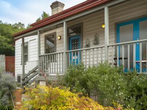 Healesville Apartments