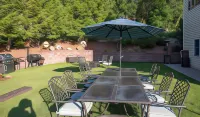 Blue Spruce Motel Hotels in Hogansburg