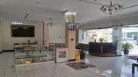 Hotel Regina Manado Hoteles en Bunaken