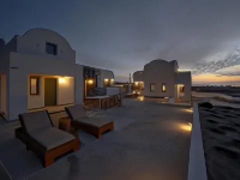 Oia Kissiri - Private Pool Villas Hotels in Finikia