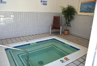 Discovery Inn Hotels in Midvale