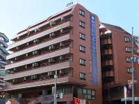 Hotel Livemax Budget Fuchu Hôtels à proximité de : Tokyo University of Foreign Studies