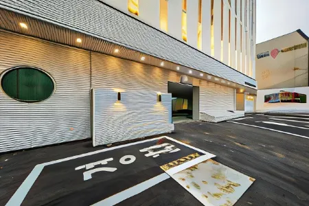 Hey Gunsan Hotel