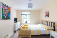 Bradstone Garden Retreat with Own Entrance Hotels in Alkham