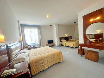 Hotel Wisata Indah Sibolga Hotel dekat Vie Cafe & Ferboden Distro