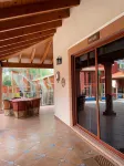 LA CASA ROJA