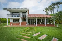 Hotel Chalet la Sofia by Majuva Các khách sạn ở El Eden