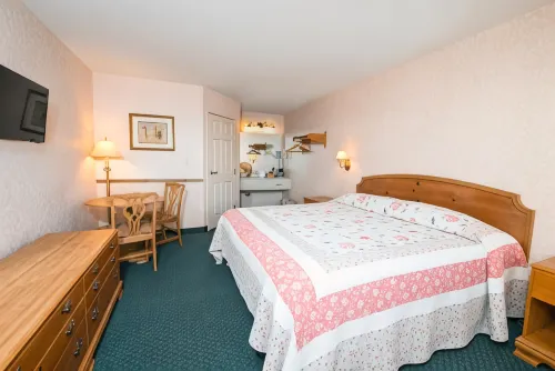 OurGuest Inn & Suites Downtown Port Clinton