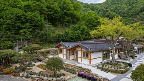 Hadong Hanok Pension the Better Day