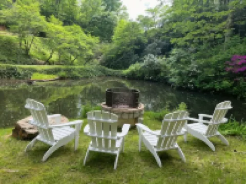 Outland Chalet & Suites Great Smoky Mountains