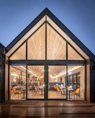 Kamana Lakehouse Отели рядом с достопримечательностью «Бобс Пик»