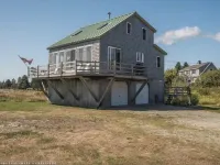 WOW! Amazing property with an amazing view.  You will never want to leave!