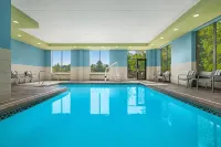 ฮอลิเดย์ อินน์ เอ็กซ์เพรส แอนด์ สวีทส์ แอครอน รีจินัล แอร์พอร์ต แอเรีย บาย IHG