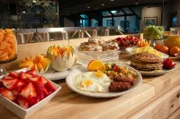 Mcm Grande Hotel FunDome Odessa - breakfast