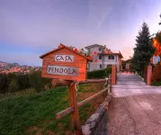 Casa Pendola Hotels near Lisanne's view