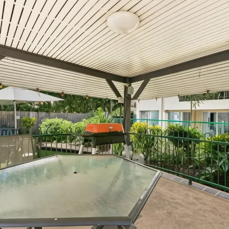 Reef Gateway Apartments