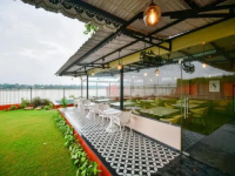 Hotel Aviral Ganga Hotels in Varanasi