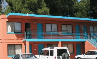 Budget Inn