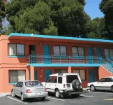 Budget Inn