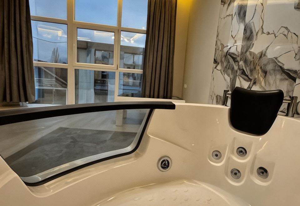 쿠커스 BAZ'HUR 부티크 호텔 위치