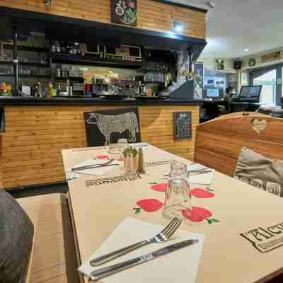 La villa des souhaits Dining/Meeting Rooms