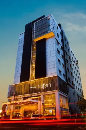 Hotel Dafam Pekanbaru Отели рядом с Аэропорт Симпанг-Тига