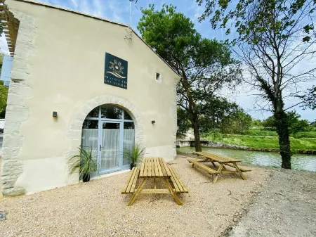 Le Moulin du Vivier Отели в г. Вильпент