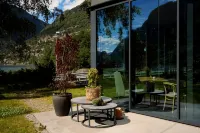 Trolltunga Hotel