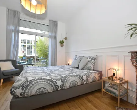 Chambres d'Hotes les Nuits Pastel Hotels in Aisne